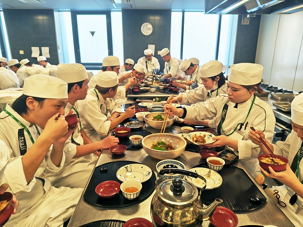 「毎日おいしいものを作っています！！」～日本料理実習編～