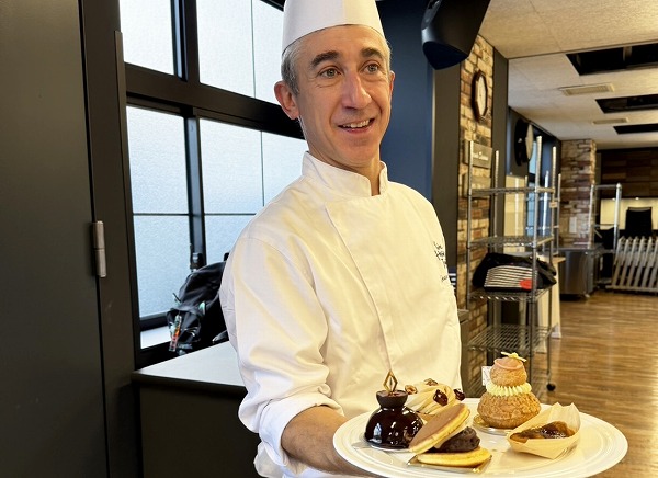 本場のフランスの味を体験!ドゥムール先生が教えるスイーツの世界