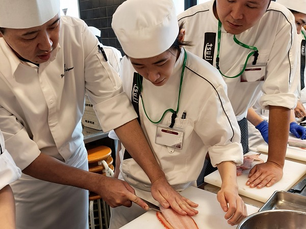 実務家教員と行う実習をのぞいてみました!