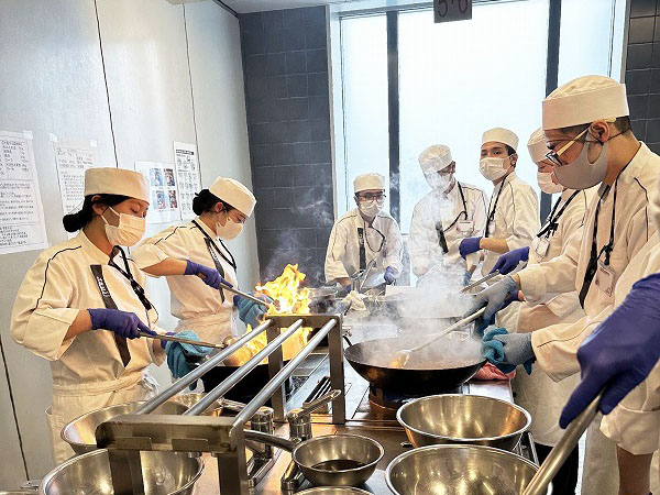 1年生最後のカリキュラム 辻調フェスティバル!