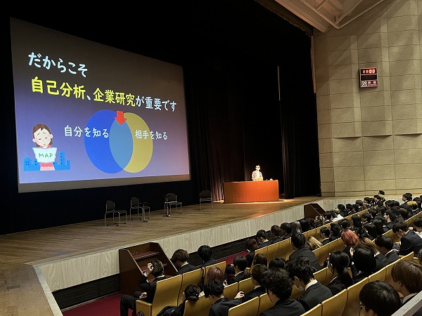 マネジメント学科生の就職活動がスタート！！