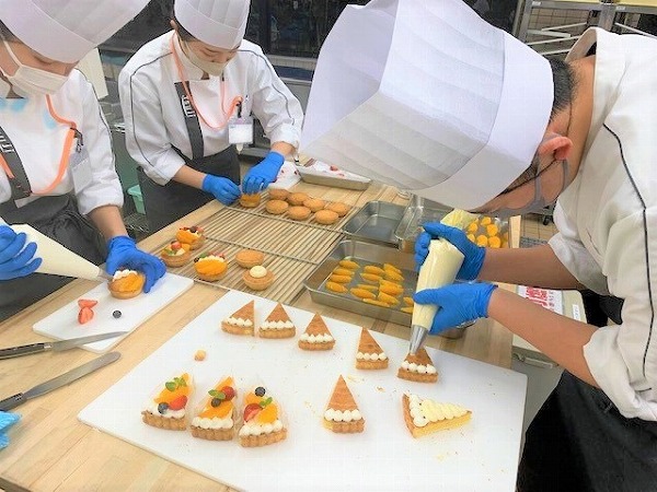 10,350円パティシエ 製菓 道具ツールセット 用品　西日本調理製菓専門学校　一式 調理器具